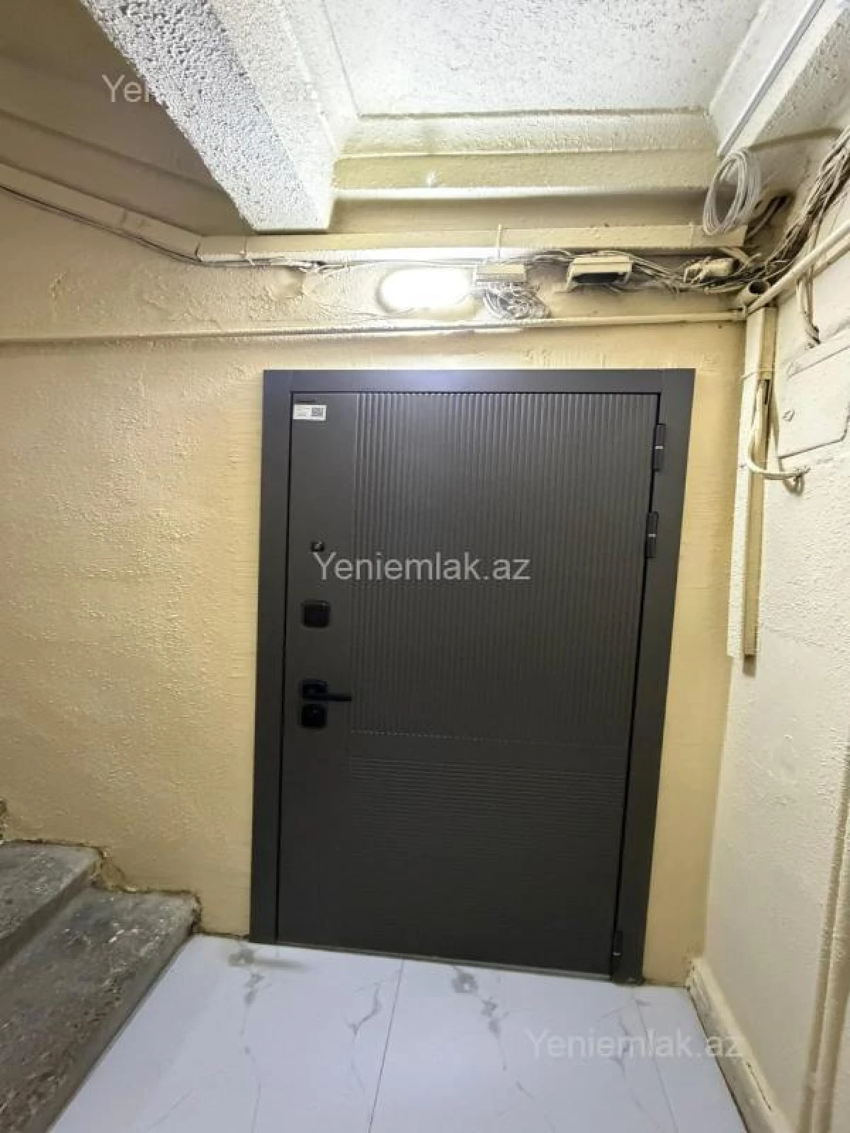 Satılır 3 otaqlı köhnə tikili 75 m²