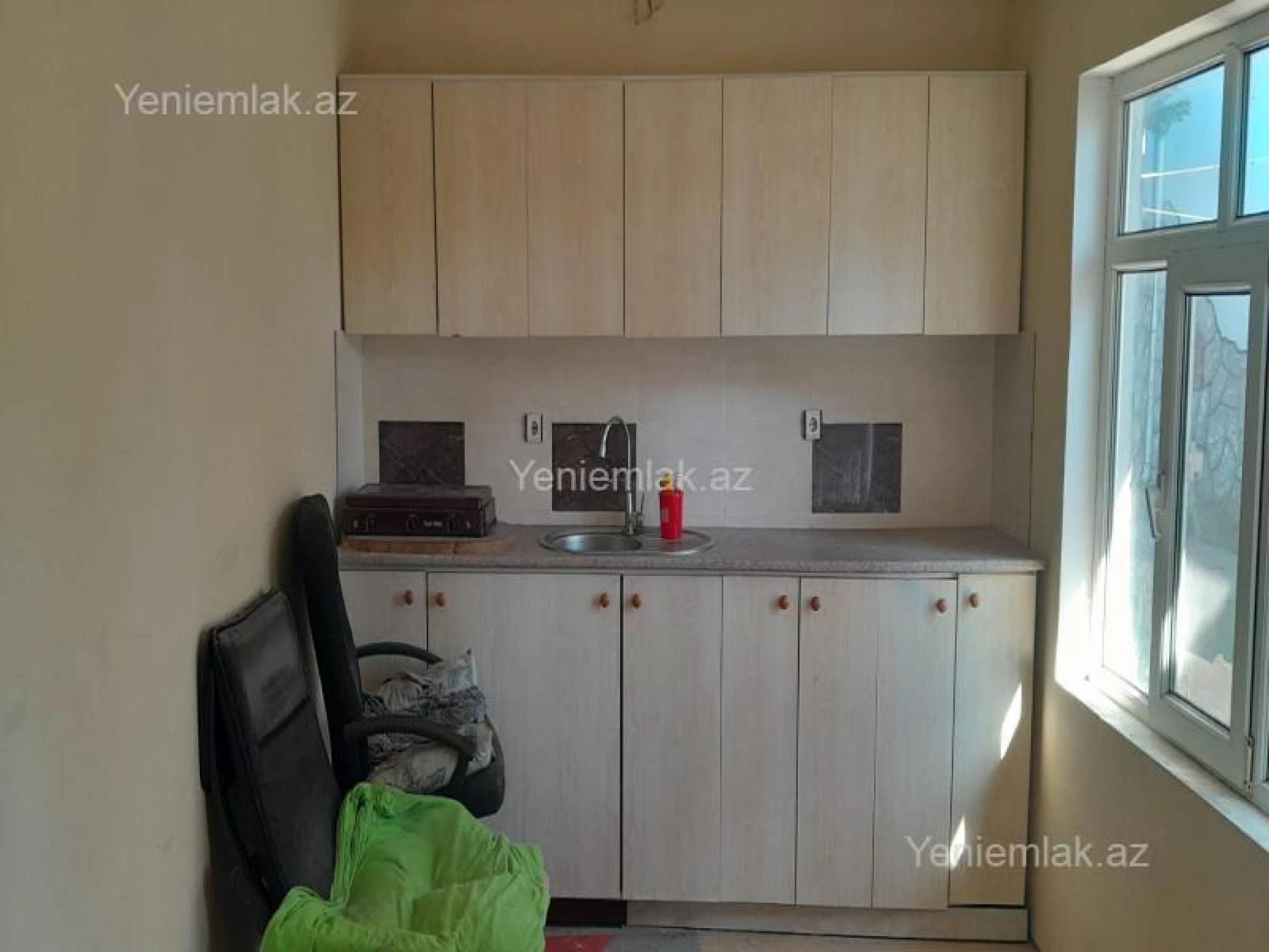 Satılır 4 otaqlı həyət evi 140 m²