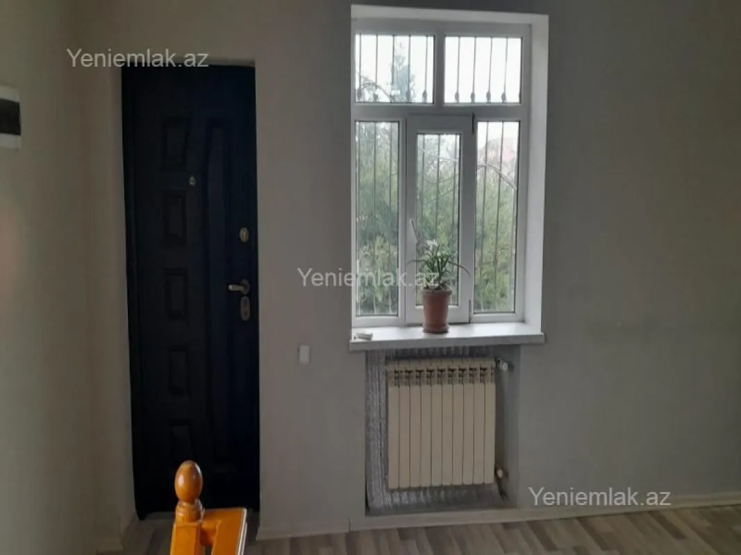 Satılır 4 otaqlı həyət evi 140 m²