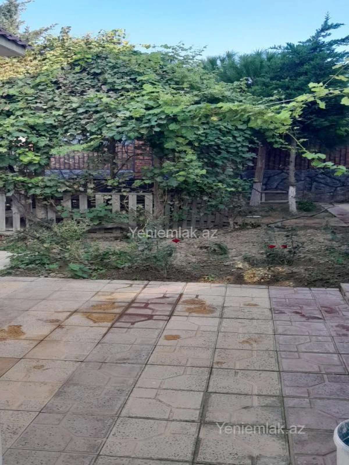 Satılır 4 otaqlı həyət evi 140 m²