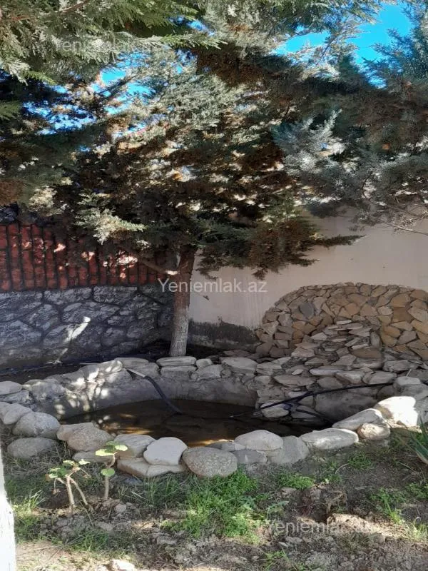 Satılır 4 otaqlı həyət evi 140 m²