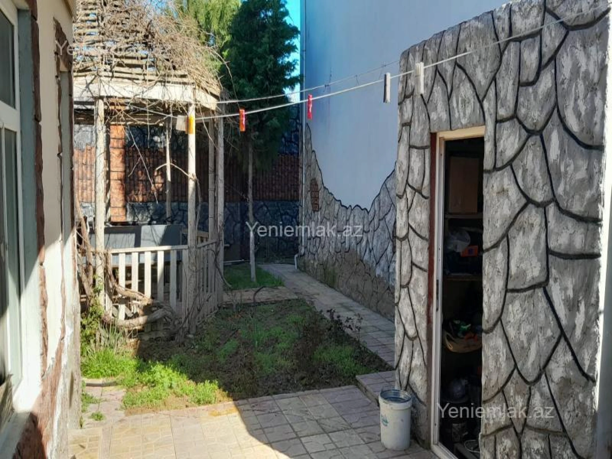 Satılır 4 otaqlı həyət evi 140 m²