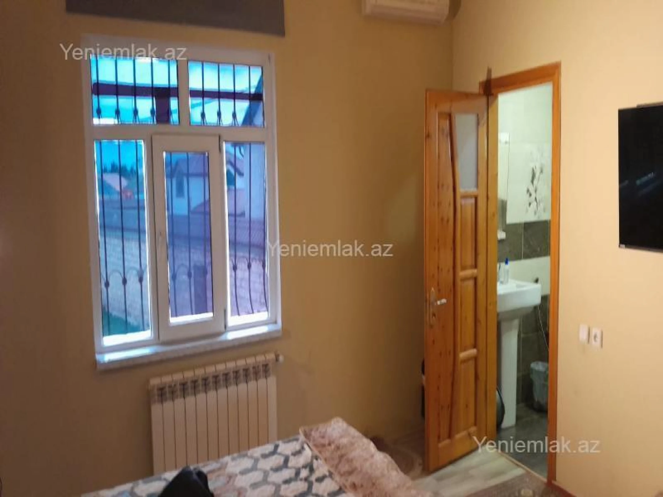 Satılır 4 otaqlı həyət evi 140 m²
