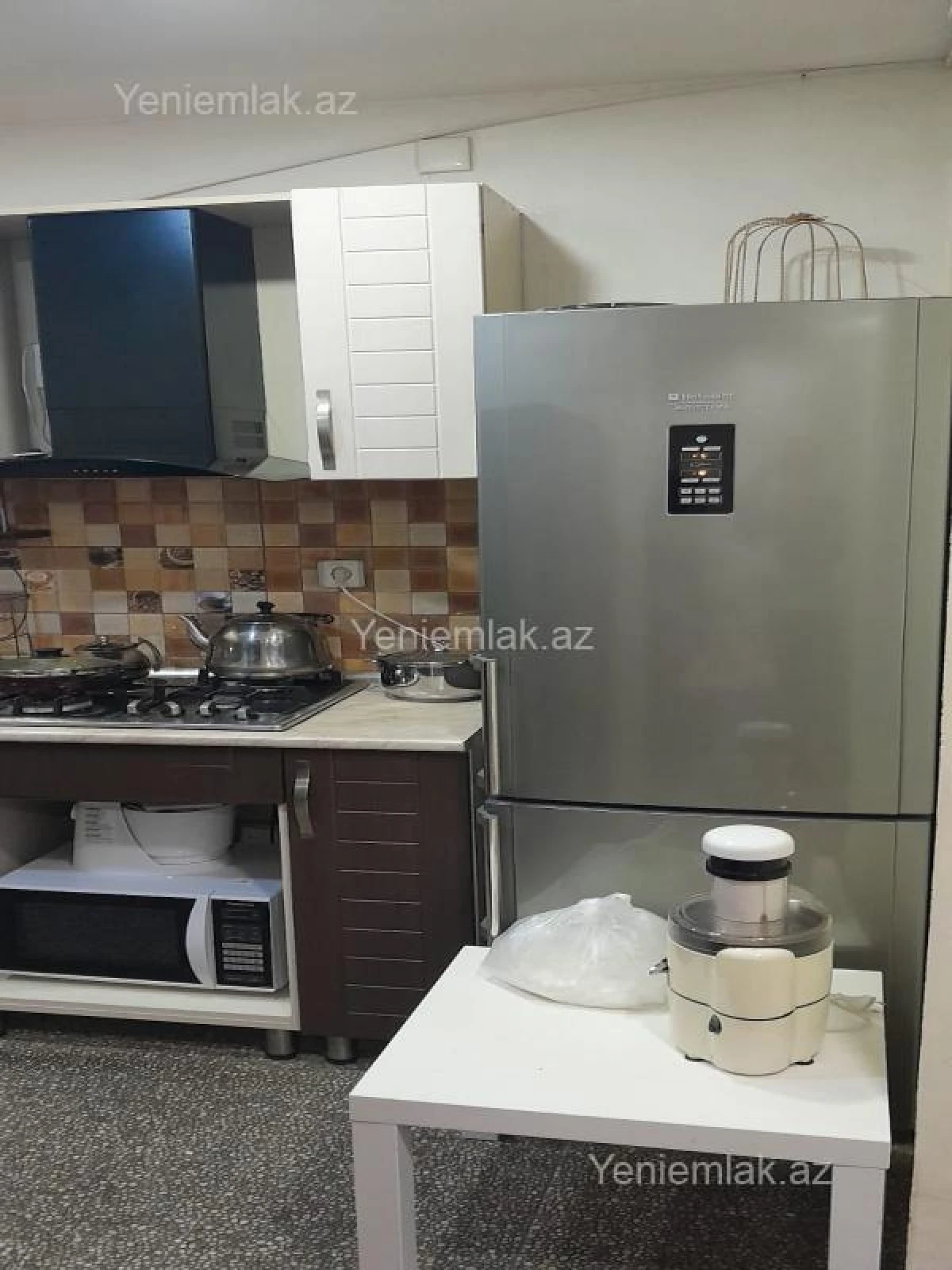 Satılır 4 otaqlı həyət evi 140 m²