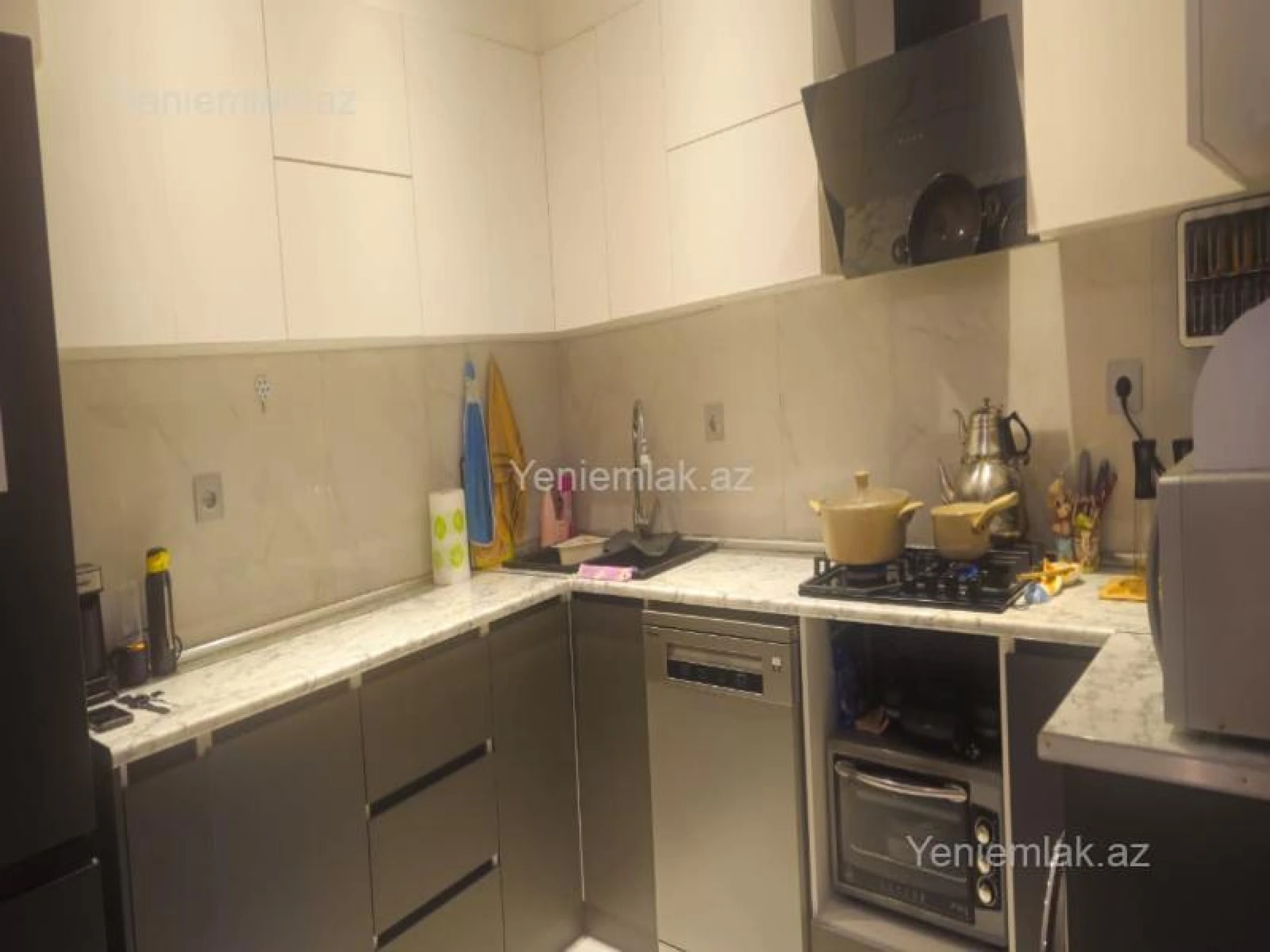 Satılır 5 otaqlı həyət evi 140 m²