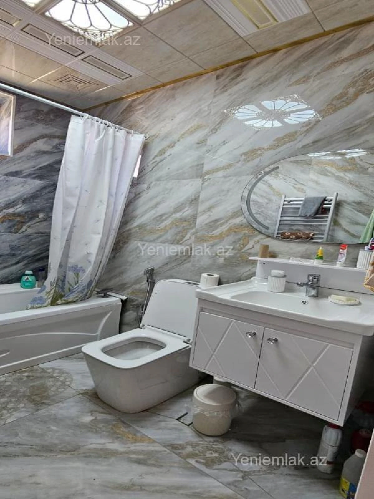 Satılır 5 otaqlı həyət evi 140 m²