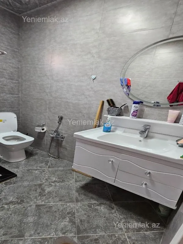 Satılır 5 otaqlı həyət evi 140 m²