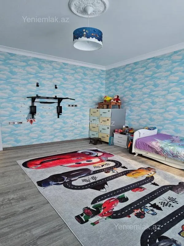 Satılır 5 otaqlı həyət evi 140 m²