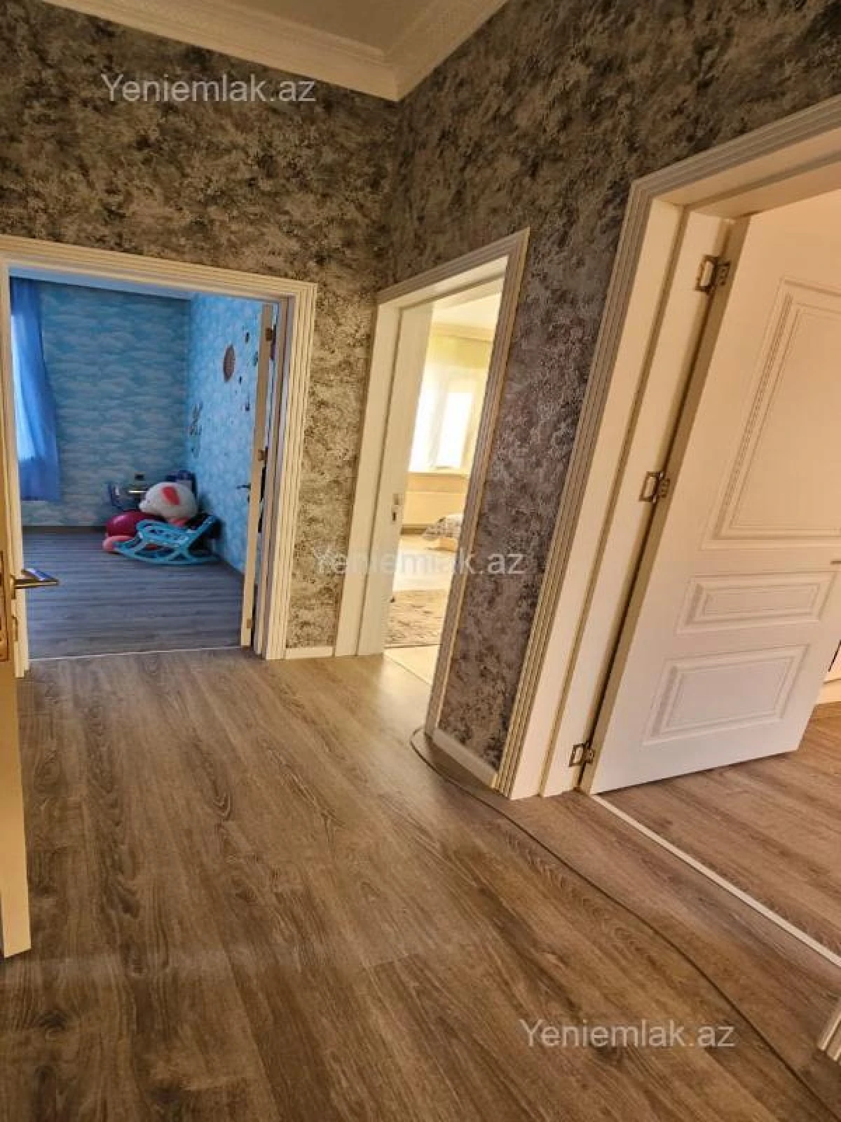 Satılır 5 otaqlı həyət evi 140 m²