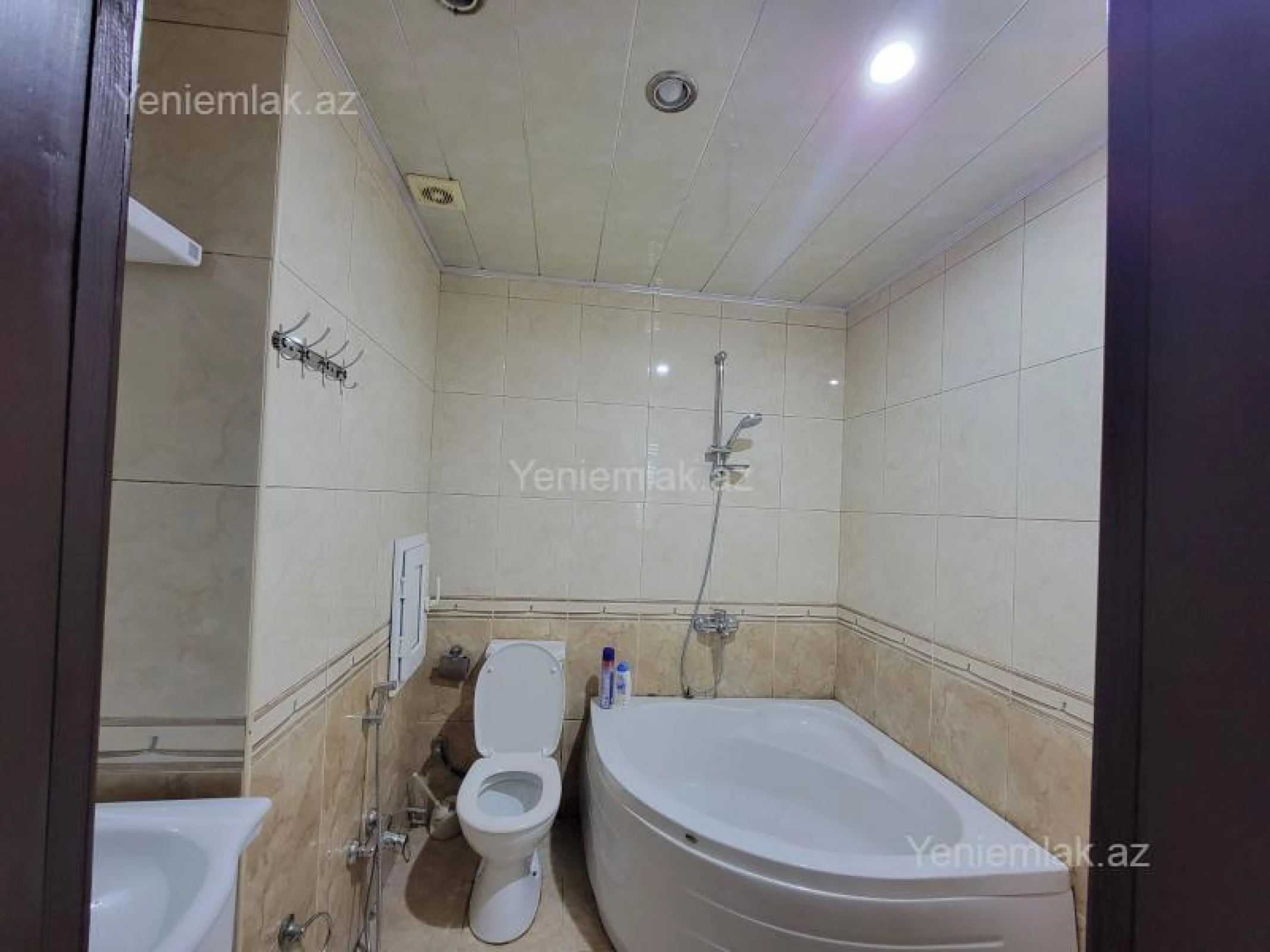 Satılır 3 otaqlı yeni tikili 110 m²