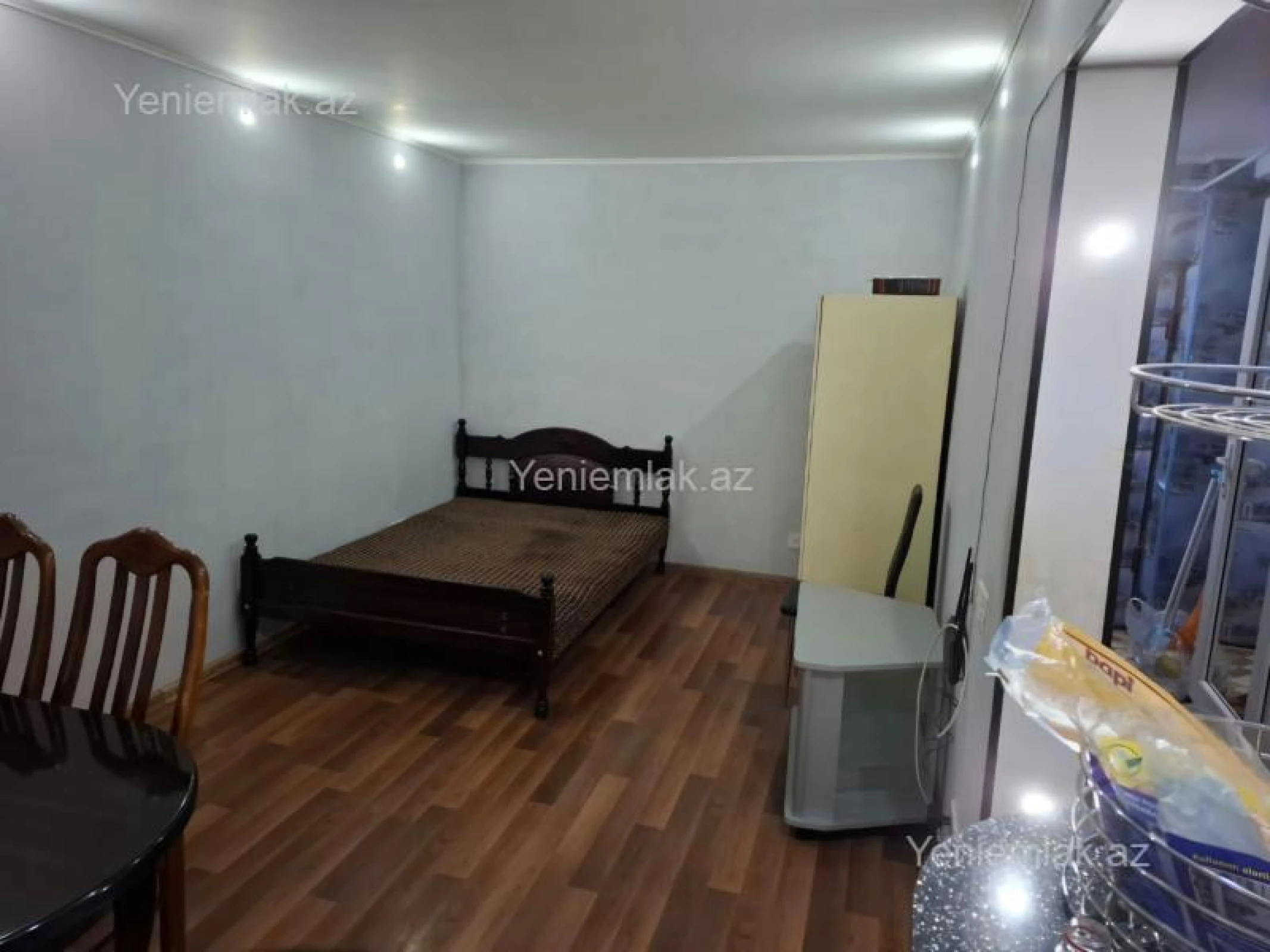 Satılır 1 otaqlı köhnə tikili 33 m²