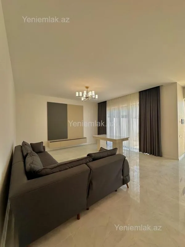 Satılır 4 otaqlı həyət evi 170 m²