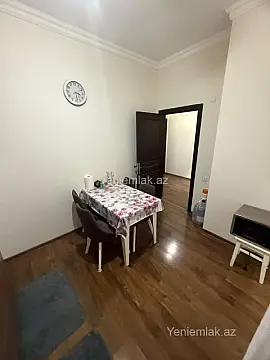 Satılır 3 otaqlı yeni tikili 75 m²