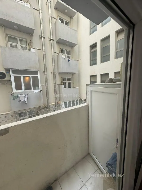 Satılır 3 otaqlı yeni tikili 75 m²