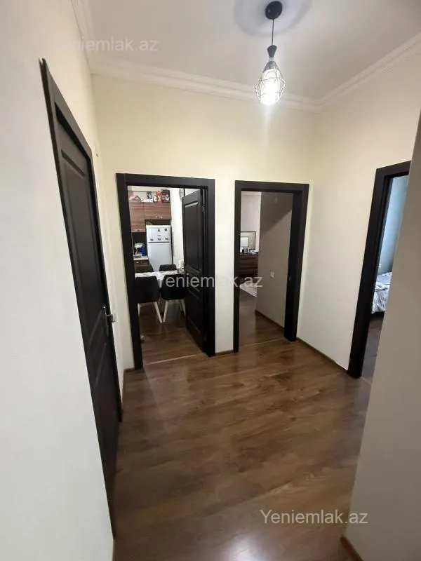 Satılır 3 otaqlı yeni tikili 75 m²