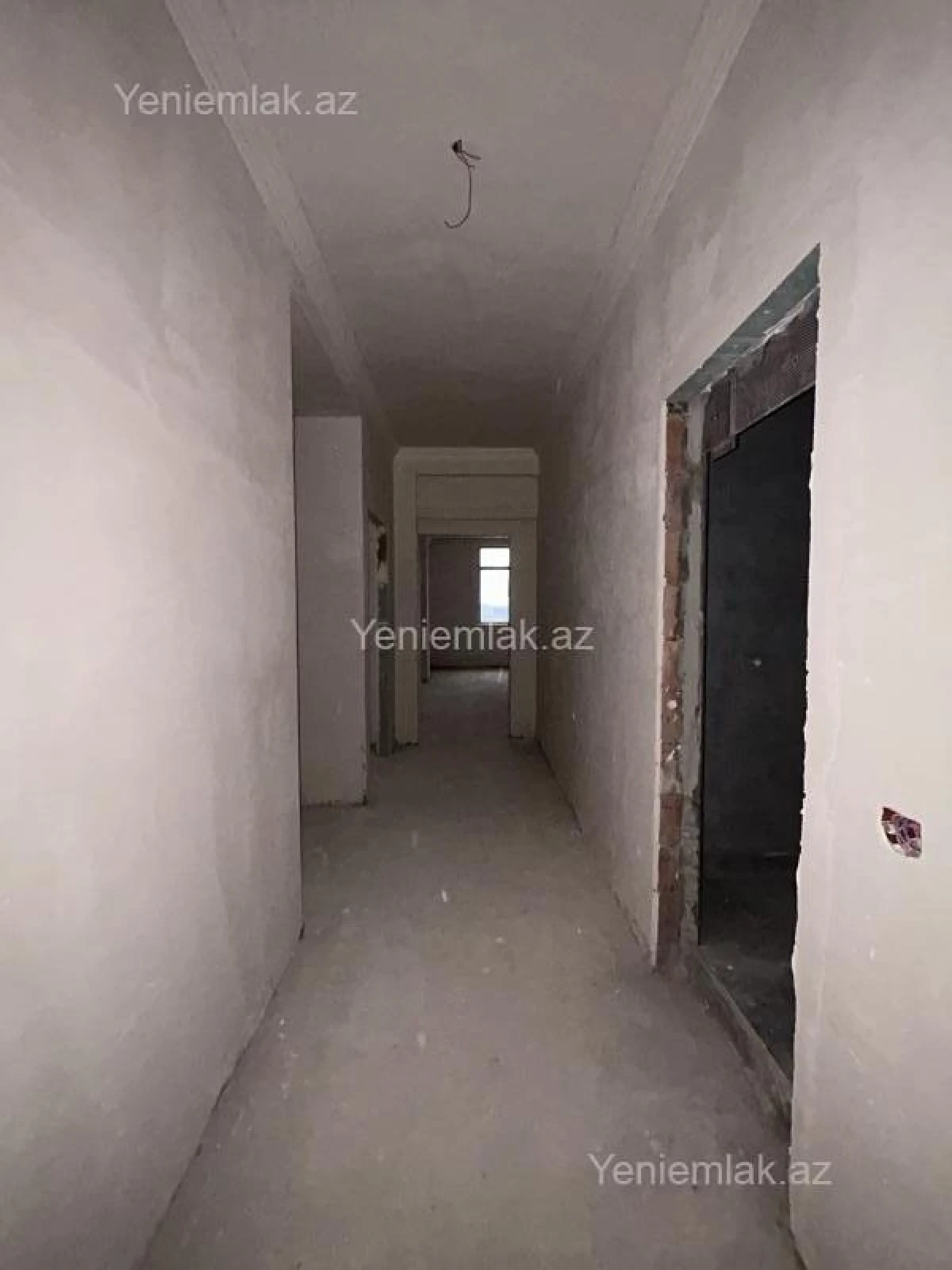 Satılır 3 otaqlı yeni tikili 130 m²