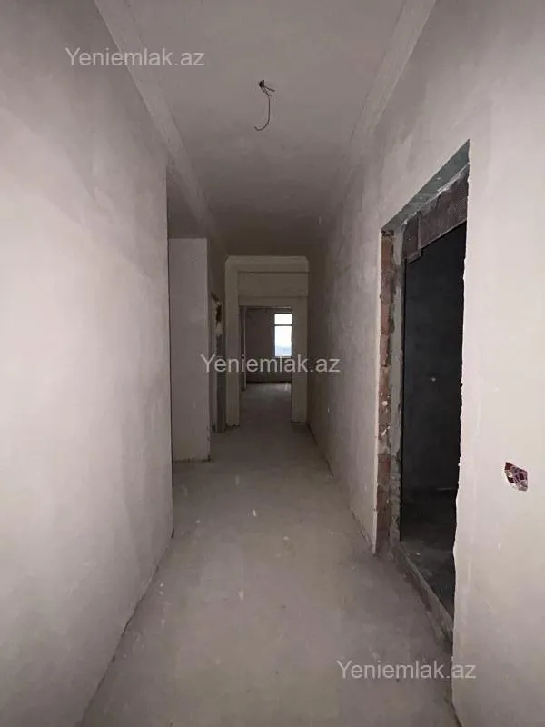 Satılır 3 otaqlı yeni tikili 130 m²