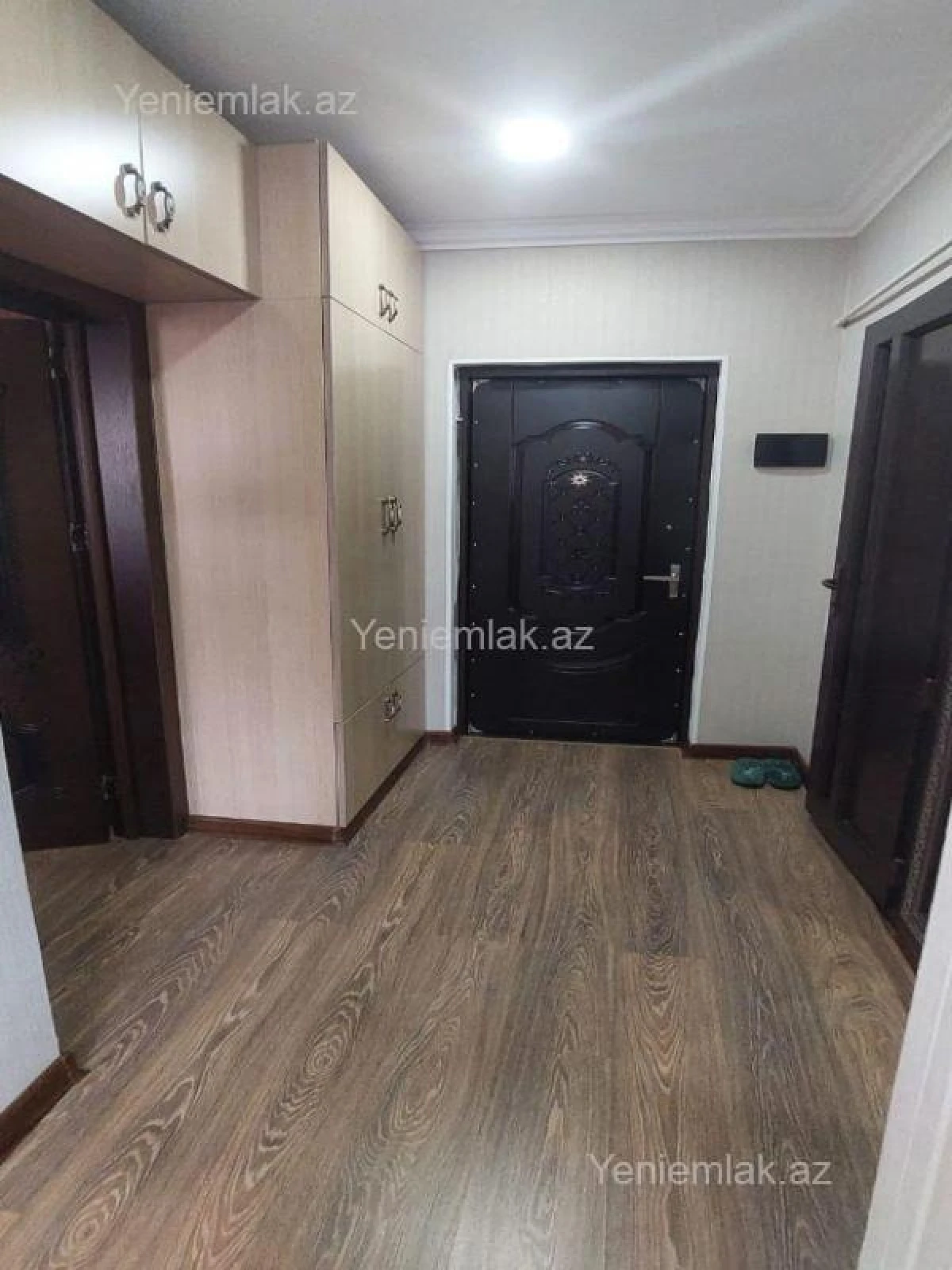 Satılır 1 otaqlı köhnə tikili 45 m²
