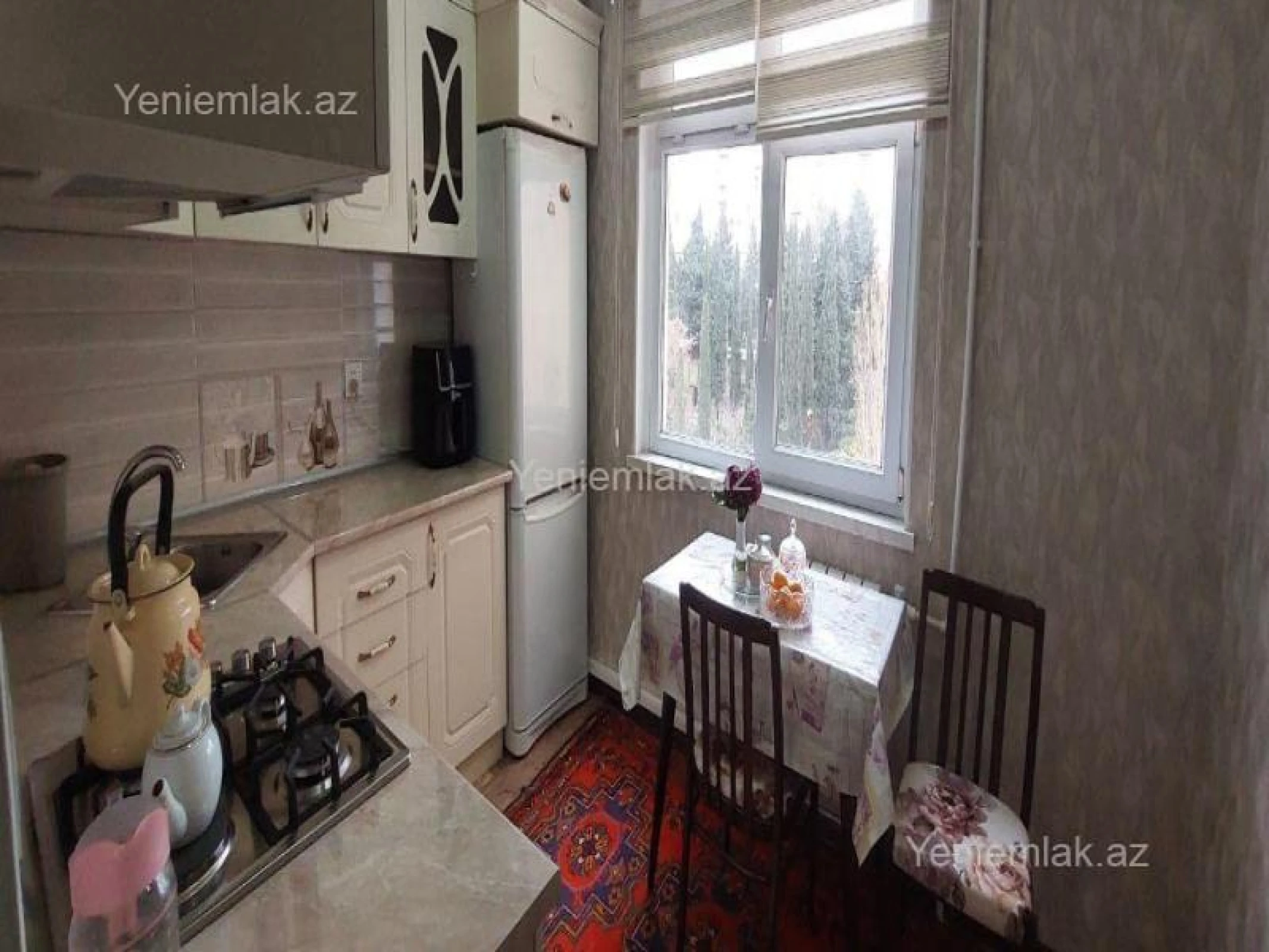 Satılır 1 otaqlı köhnə tikili 45 m²