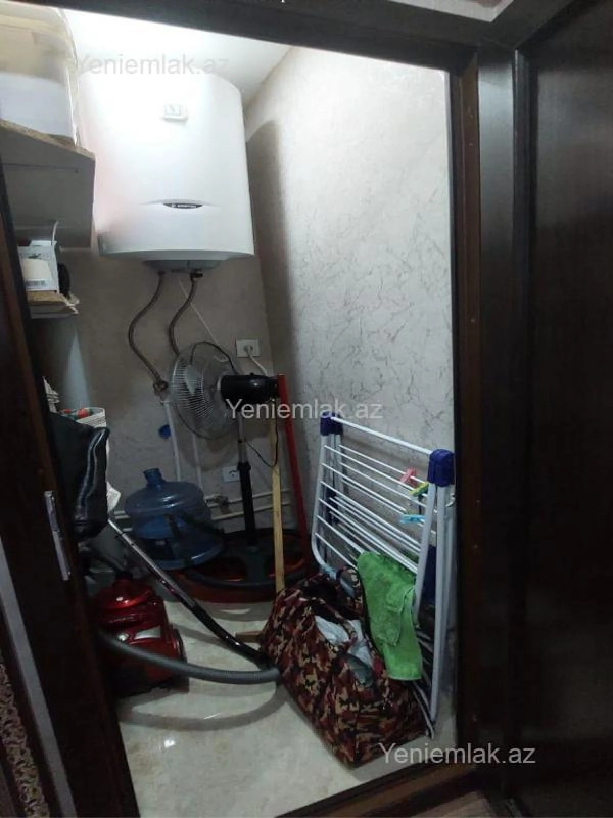 Satılır 1 otaqlı köhnə tikili 45 m²