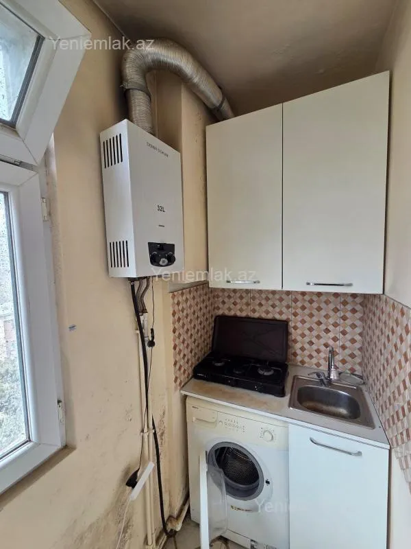 Satılır 2 otaqlı köhnə tikili 50 m²