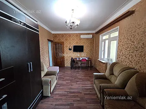 Satılır 2 otaqlı köhnə tikili 50 m²