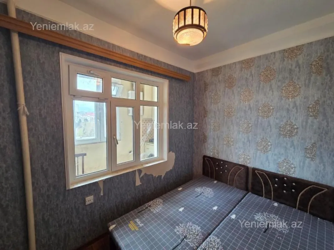 Satılır 2 otaqlı köhnə tikili 50 m²