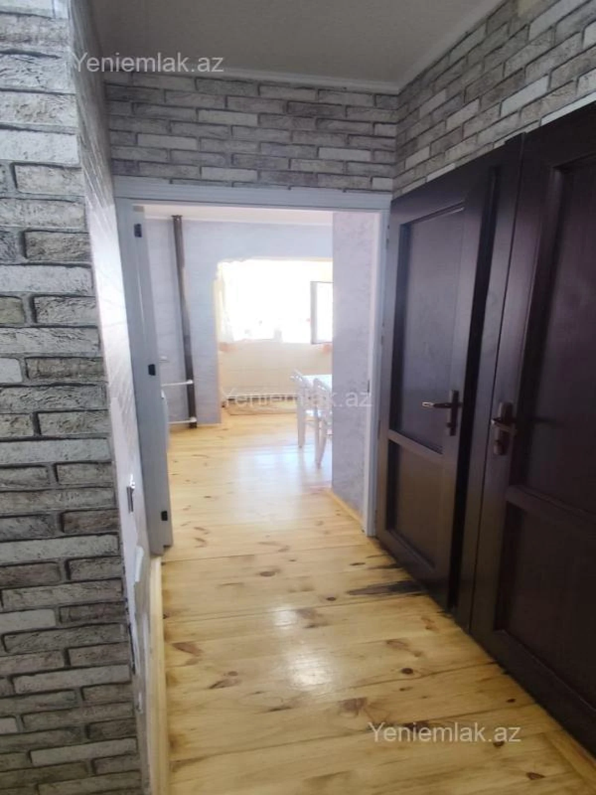 Satılır 2 otaqlı köhnə tikili 60 m²