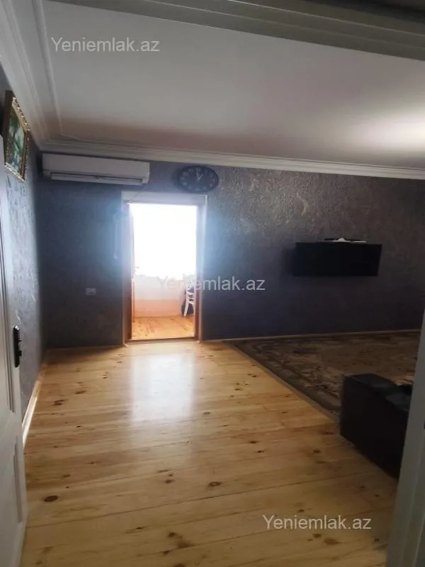 Satılır 2 otaqlı köhnə tikili 60 m²