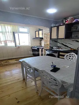 Satılır 2 otaqlı köhnə tikili 60 m²