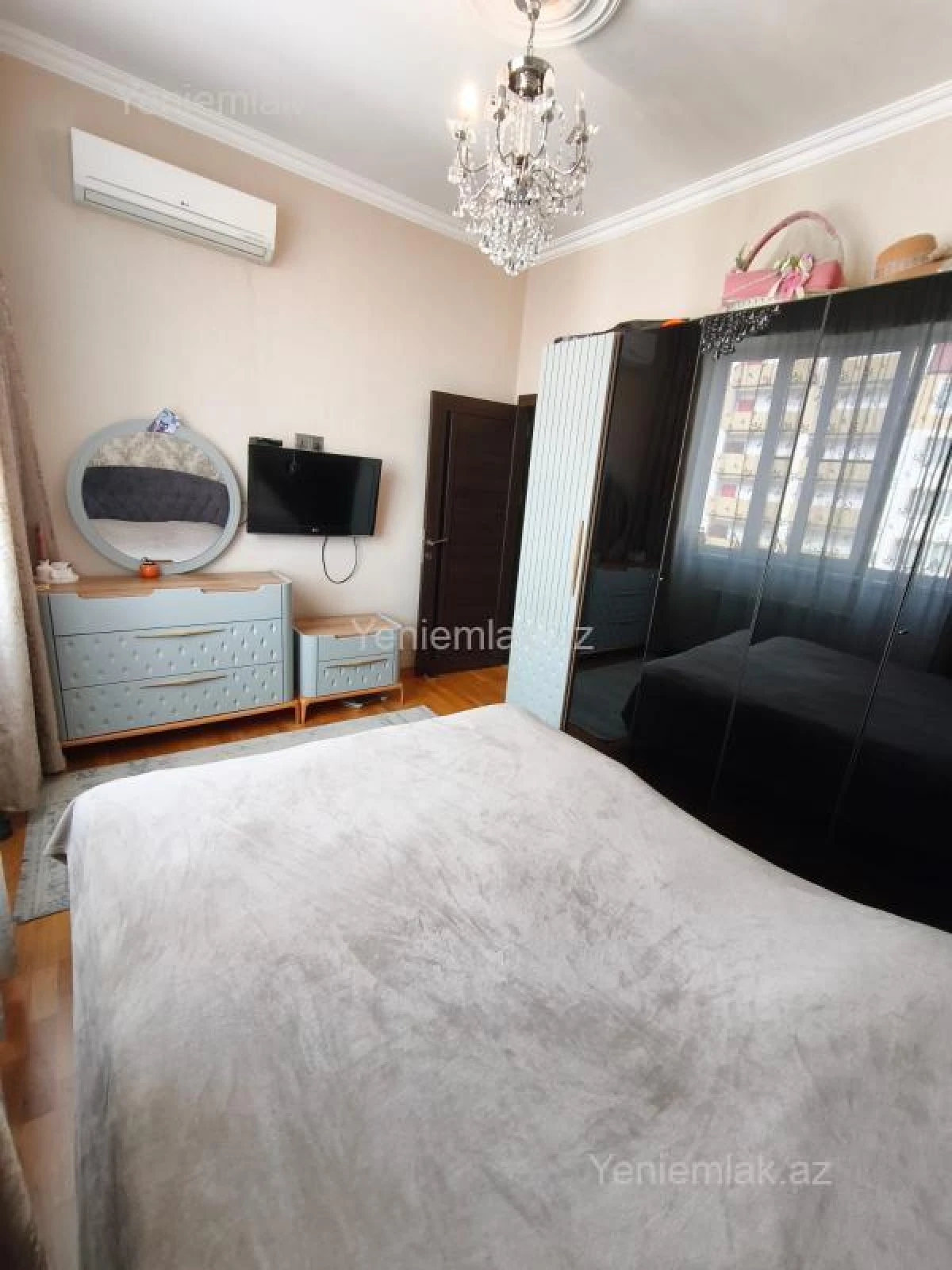 Satılır 3 otaqlı yeni tikili 70 m²