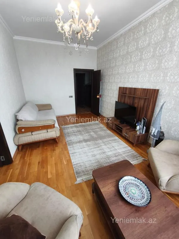 Satılır 3 otaqlı yeni tikili 70 m²