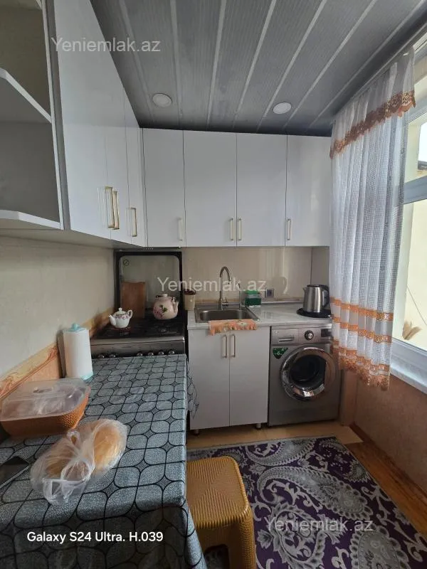 Satılır 2 otaqlı köhnə tikili 45 m²