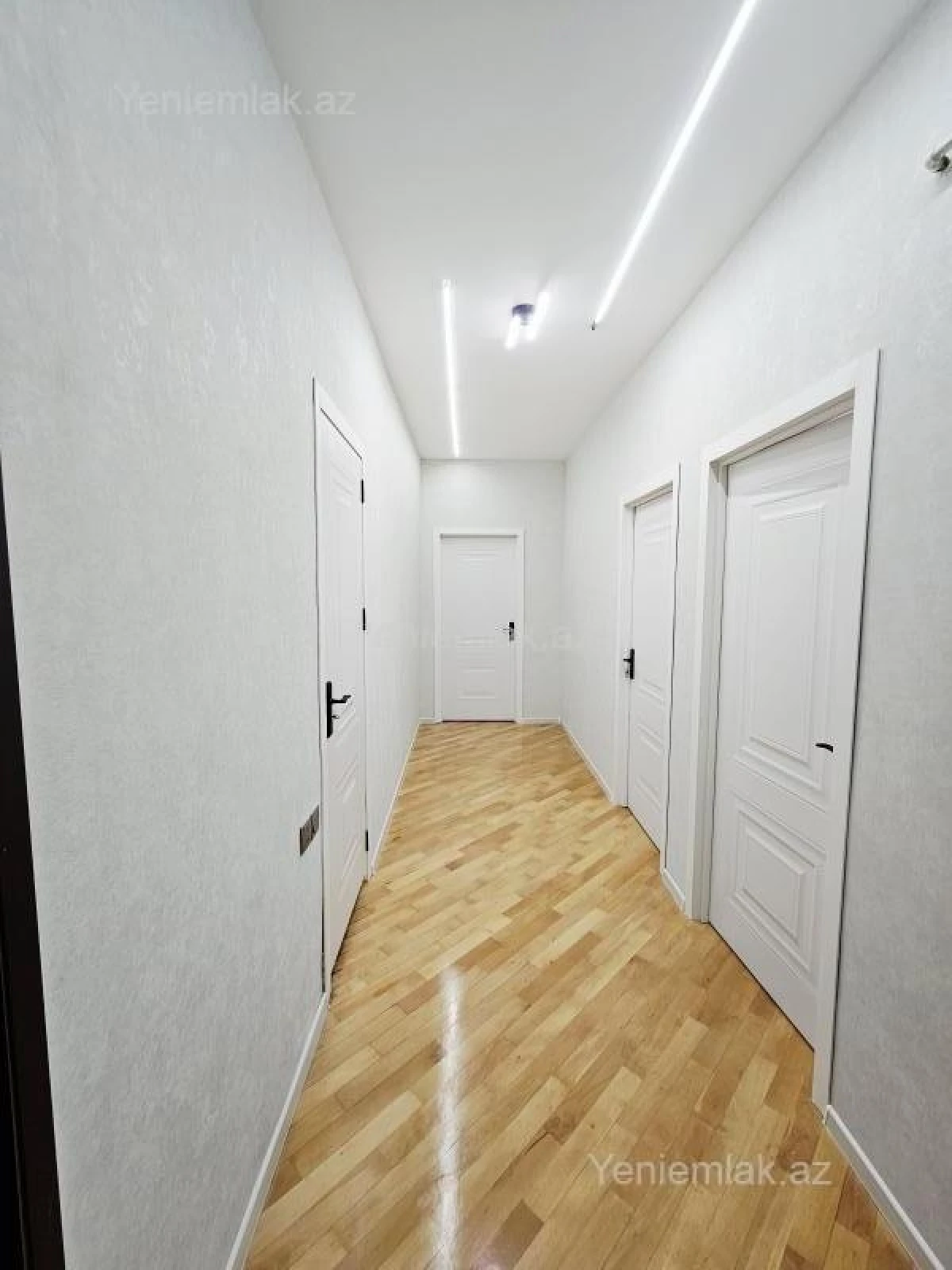 Satılır 2 otaqlı yeni tikili 60 m²