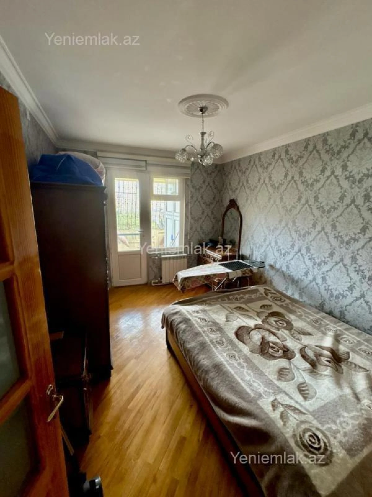 Satılır 5 otaqlı köhnə tikili 125 m²