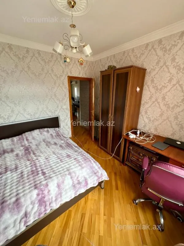 Satılır 5 otaqlı köhnə tikili 125 m²