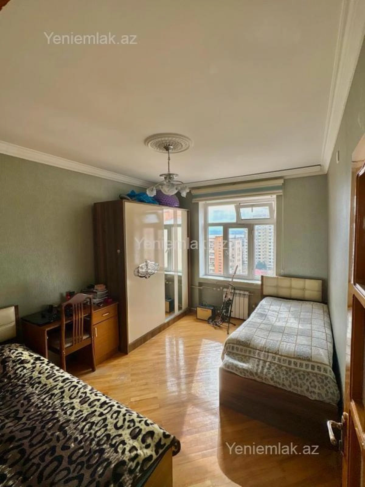 Satılır 5 otaqlı köhnə tikili 125 m²