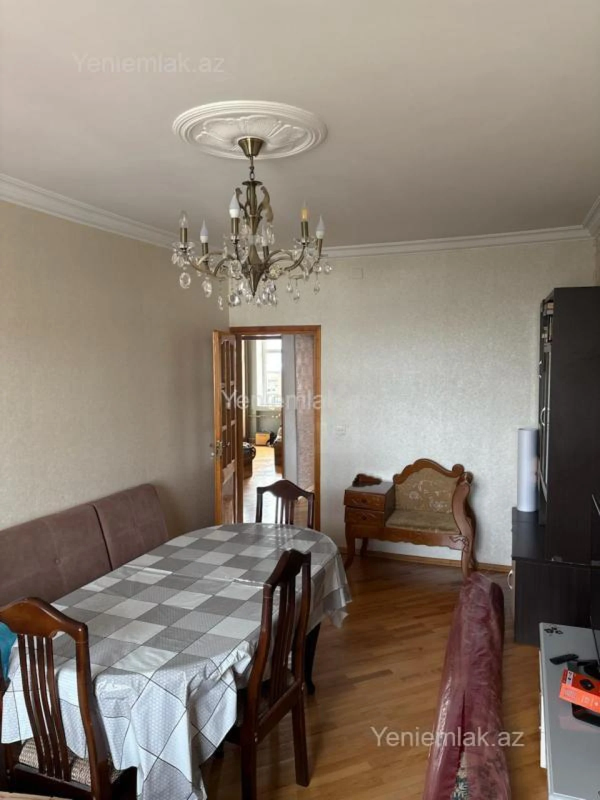 Satılır 5 otaqlı köhnə tikili 125 m²