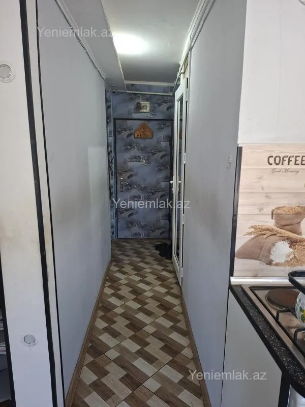 Satılır 1 otaqlı köhnə tikili 33 m²