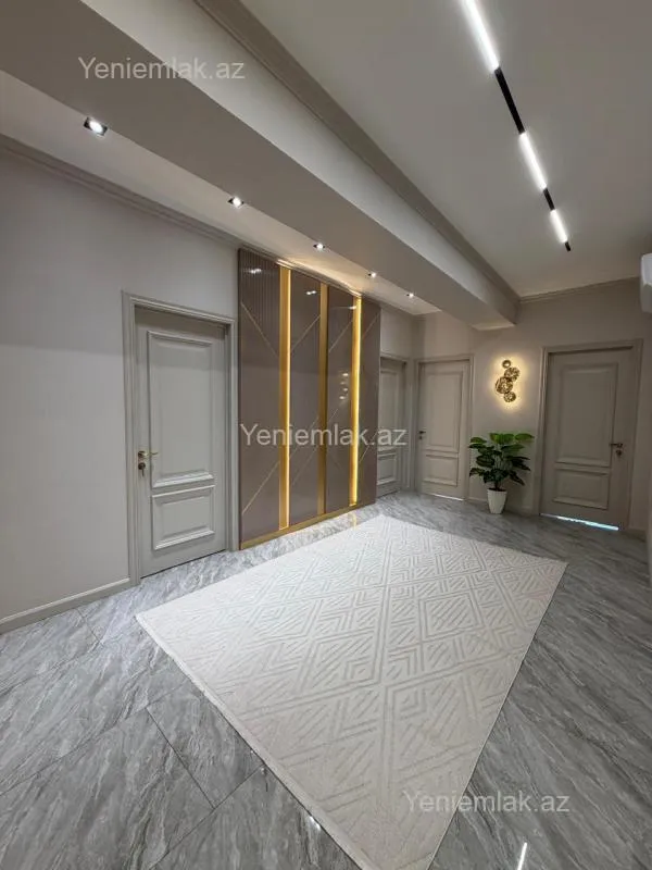 Satılır 3 otaqlı yeni tikili 127 m²