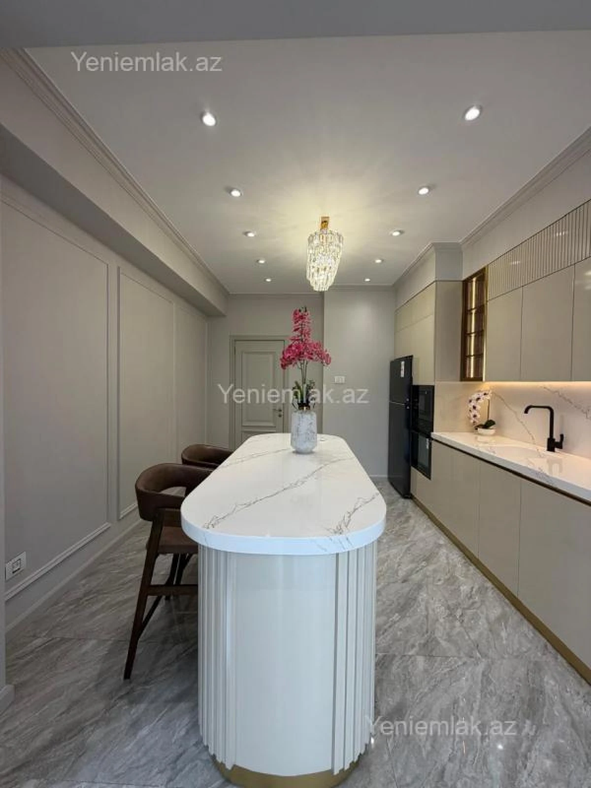 Satılır 3 otaqlı yeni tikili 127 m²
