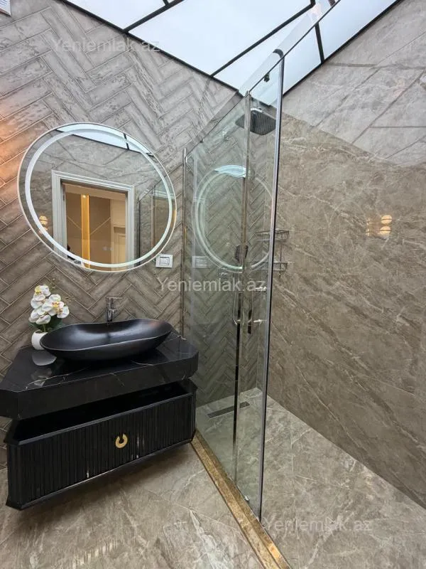 Satılır 3 otaqlı yeni tikili 127 m²