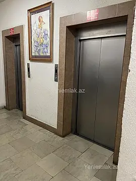 Satılır 3 otaqlı yeni tikili 130 m²