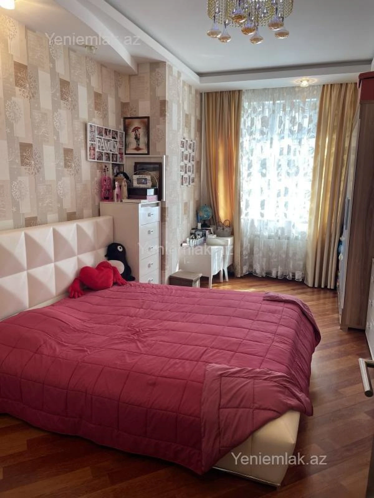 Satılır 3 otaqlı yeni tikili 130 m²