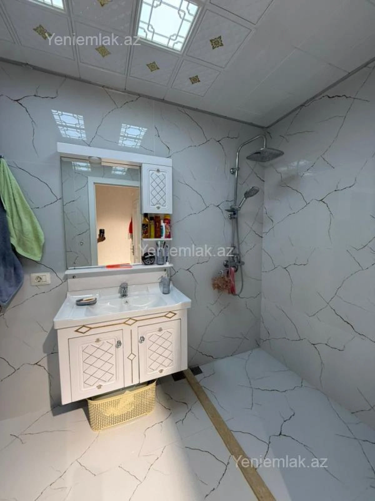 Satılır 3 otaqlı yeni tikili 70 m²