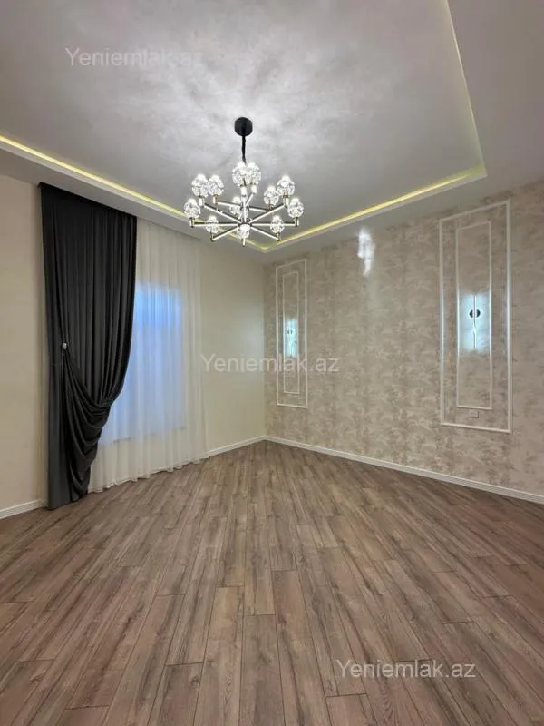 Satılır 5 otaqlı həyət evi 240 m²