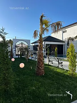 Satılır 5 otaqlı həyət evi 240 m²