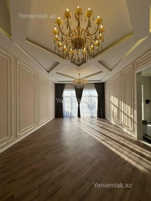 Satılır 5 otaqlı həyət evi 240 m²