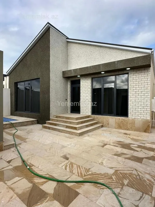 Satılır 4 otaqlı həyət evi 150 m²