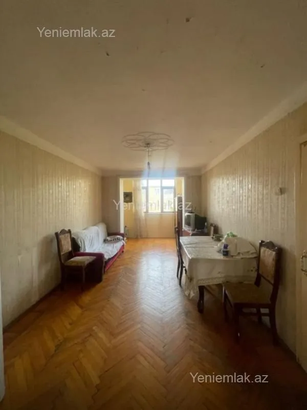 Satılır 3 otaqlı köhnə tikili 70 m²